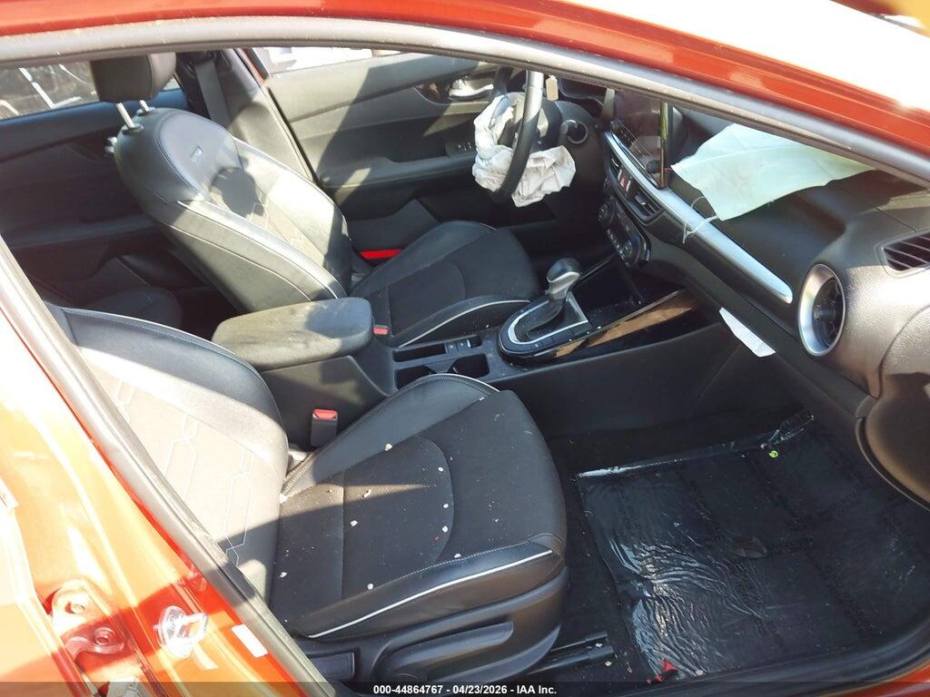 3KPF54AD5PE527960 2023 KIA FORTE photo no. 5
