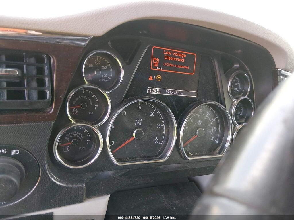 1XPBDP9X2JD364158 2018 PETERBILT 579 photo no. 12