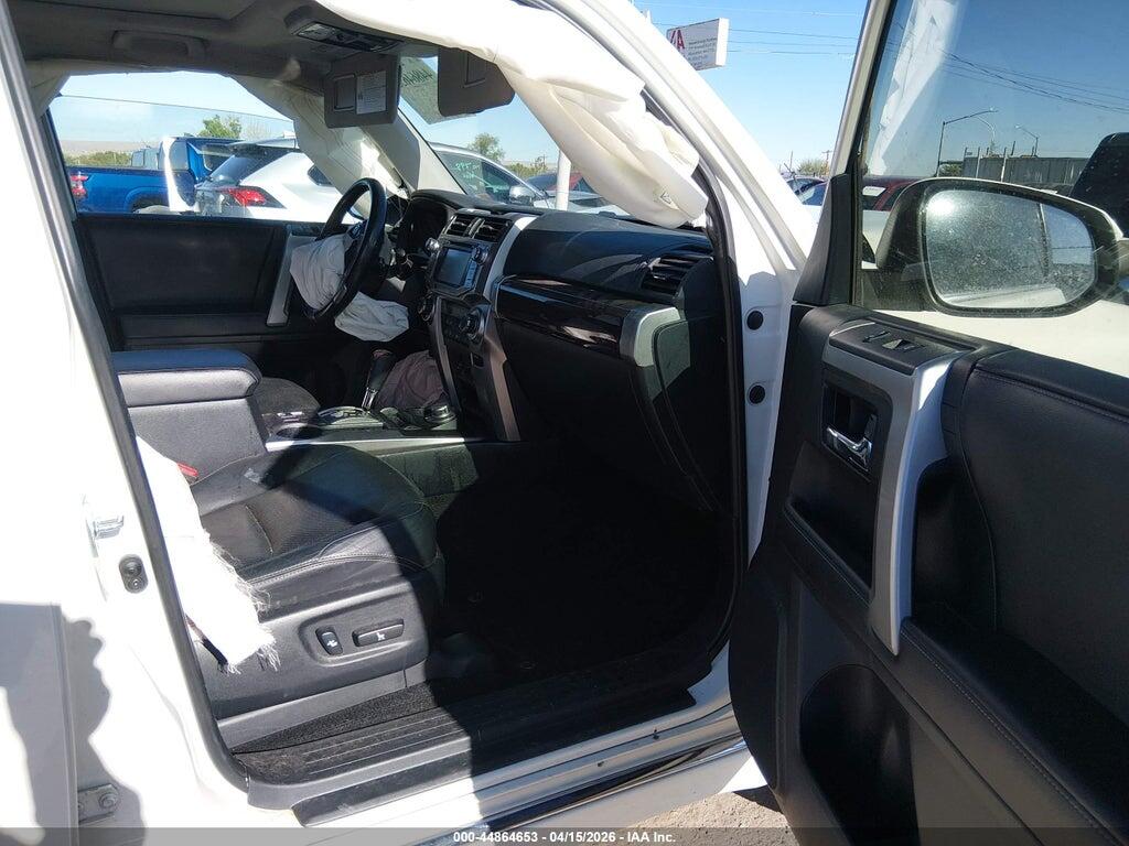 JTEBU5JR5K5678347 2019 TOYOTA 4RUNNER photo no. 5