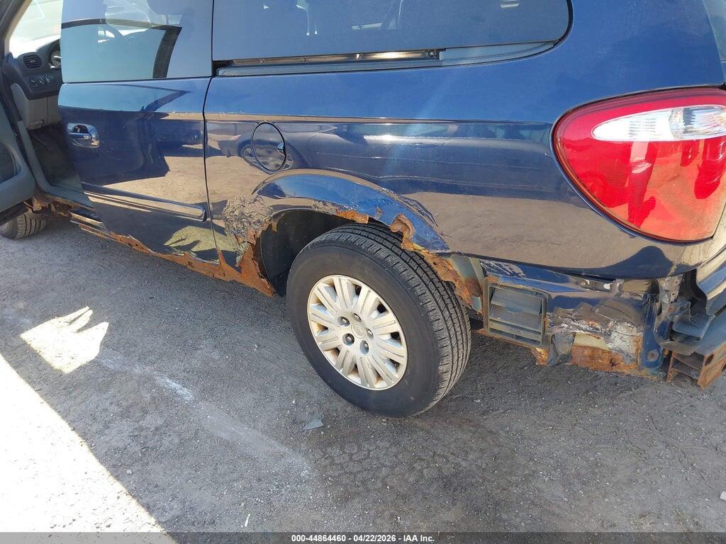 2C8GP44R05R217733 2005 CHRYSLER TOWN & COUNTRY photo no. 12