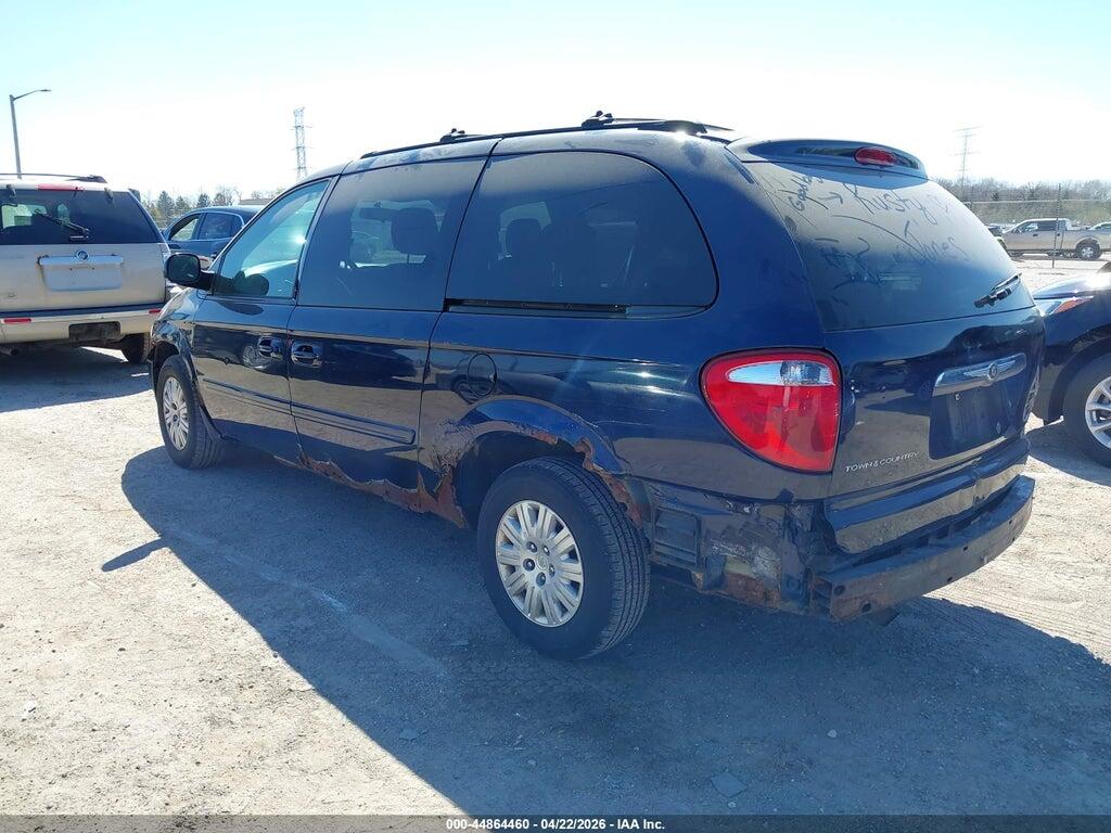 2C8GP44R05R217733 2005 CHRYSLER TOWN & COUNTRY photo no. 3