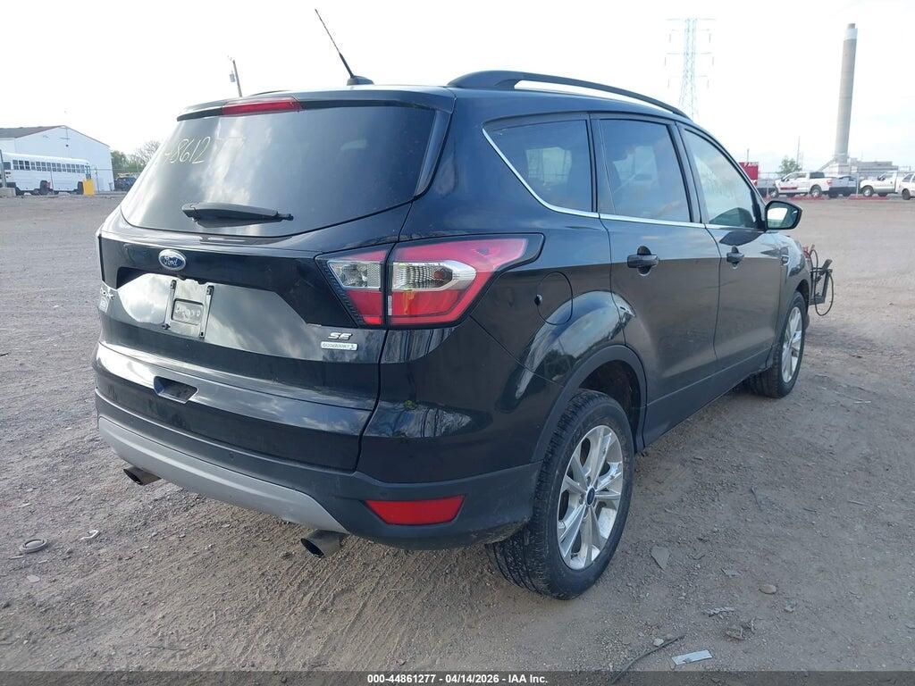 1FMCU0GD1HUB77389 2017 FORD ESCAPE photo no. 4
