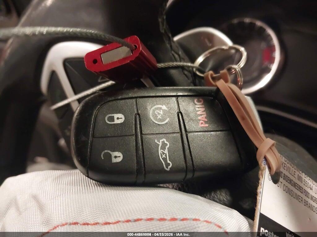 1C3CCCCG6GN185543 2016 CHRYSLER 200 photo no. 11