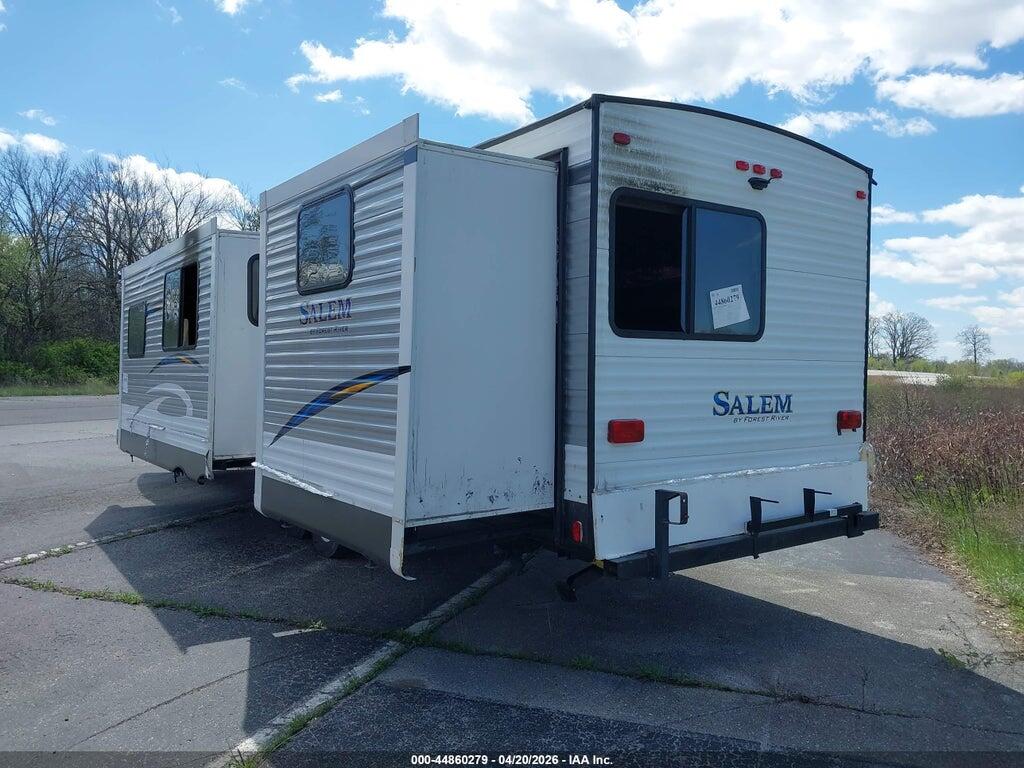 4X4TSMH23JA322092 2018 FOREST RIV 32BHDS photo no. 3