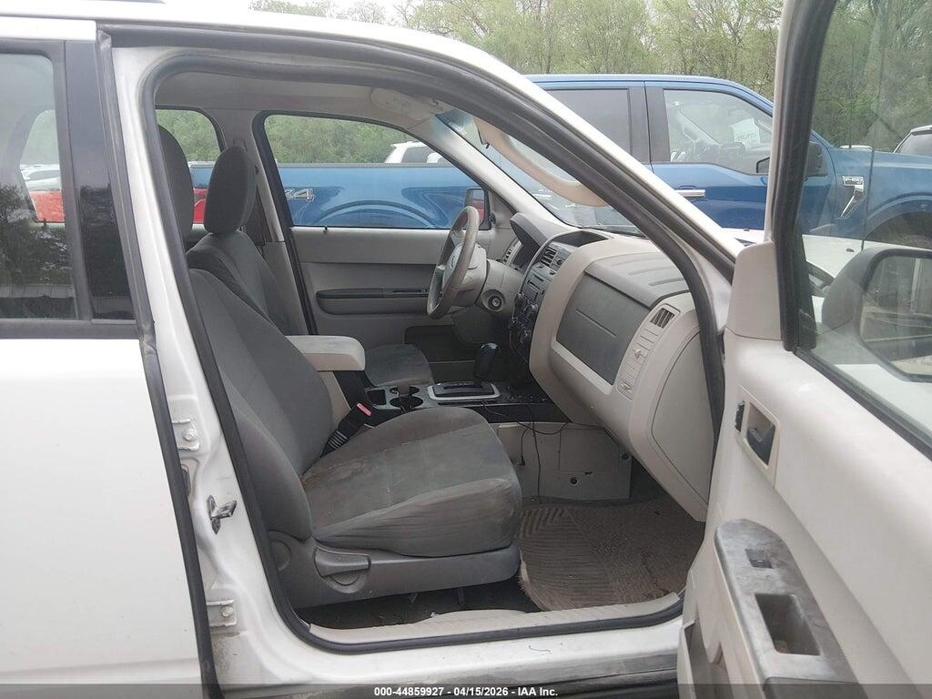1FMCU9C74BKA27588 2011 FORD ESCAPE photo no. 5