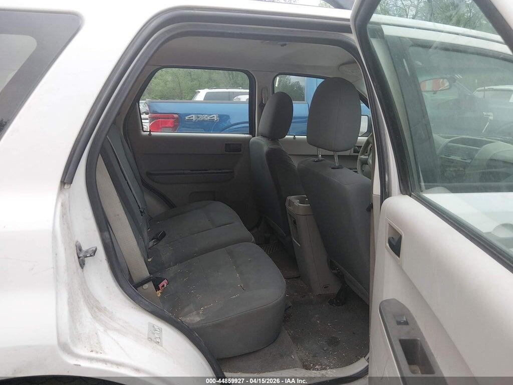 1FMCU9C74BKA27588 2011 FORD ESCAPE photo no. 8