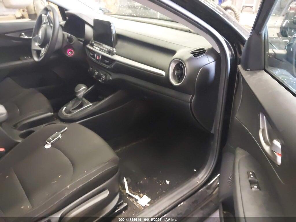 3KPF24AD4ME280225 2021 KIA FORTE photo no. 5