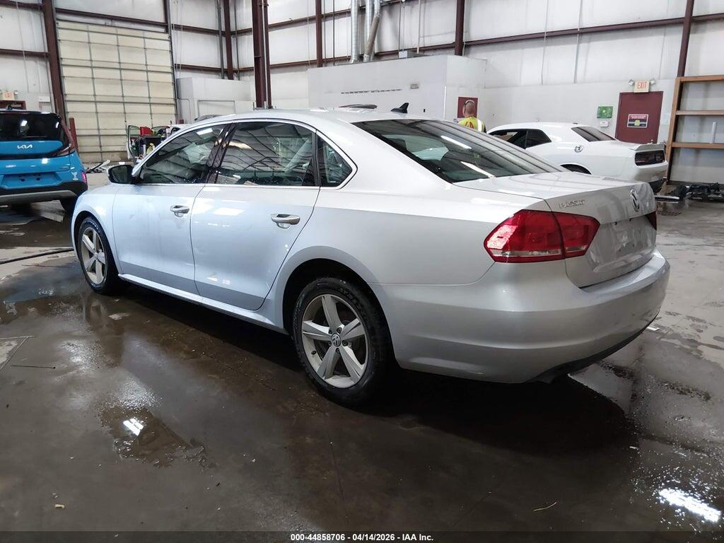1VWAT7A39FC092551 2015 VOLKSWAGEN PASSAT photo no. 3