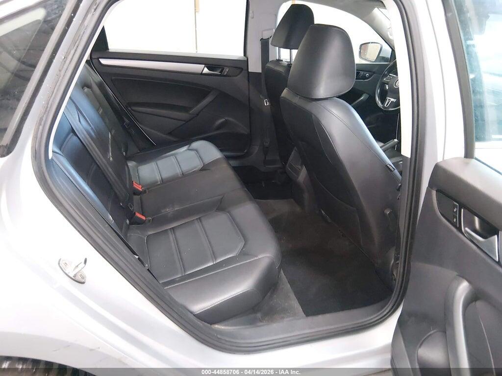 1VWAT7A39FC092551 2015 VOLKSWAGEN PASSAT photo no. 8