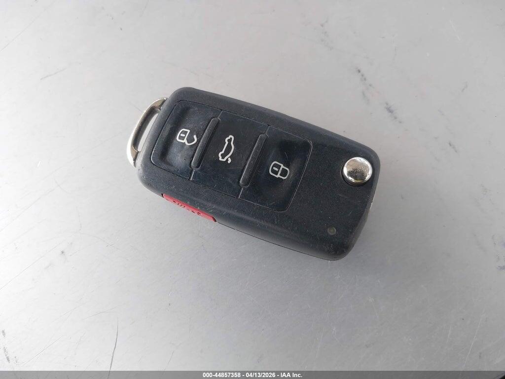 3VWLP7AJ5CM121968 2012 VOLKSWAGEN JETTA photo no. 11