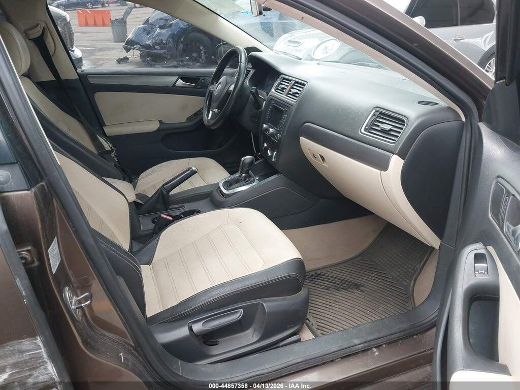 3VWLP7AJ5CM121968 2012 VOLKSWAGEN JETTA photo no. 5