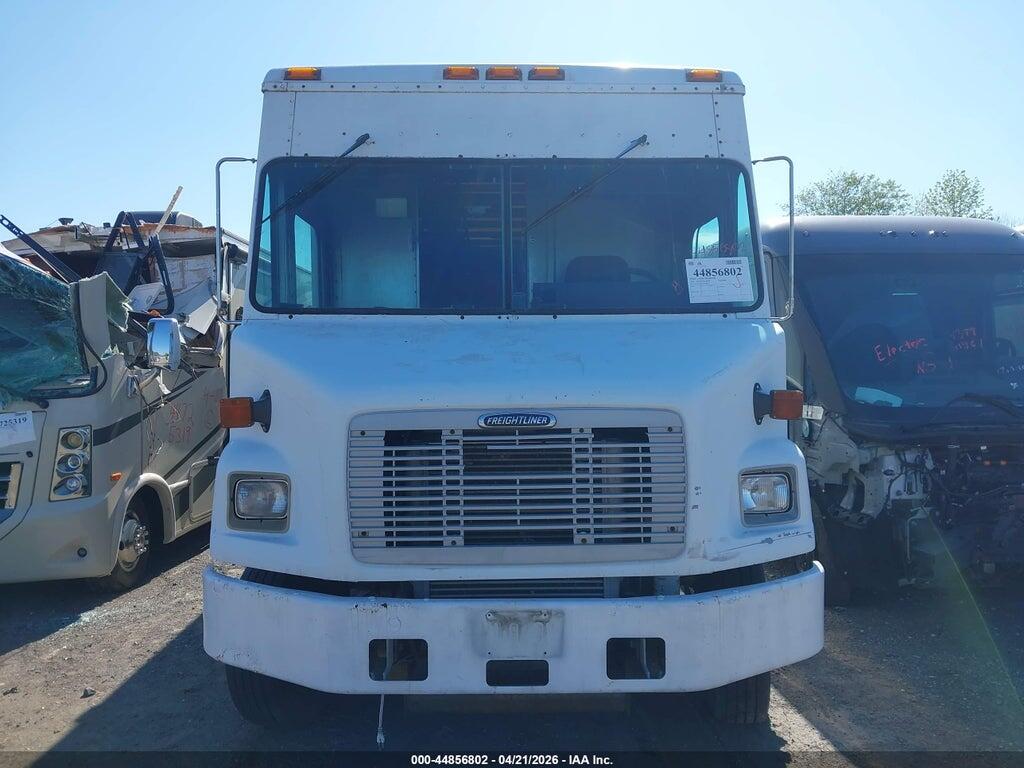 4UZAARBW14CM98992 2004 FREIGHTLINER CHASSIS photo no. 12