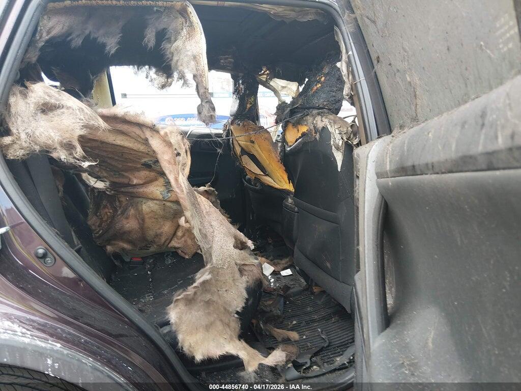 2T3BFREV5HW551953 2017 TOYOTA RAV4 photo no. 8