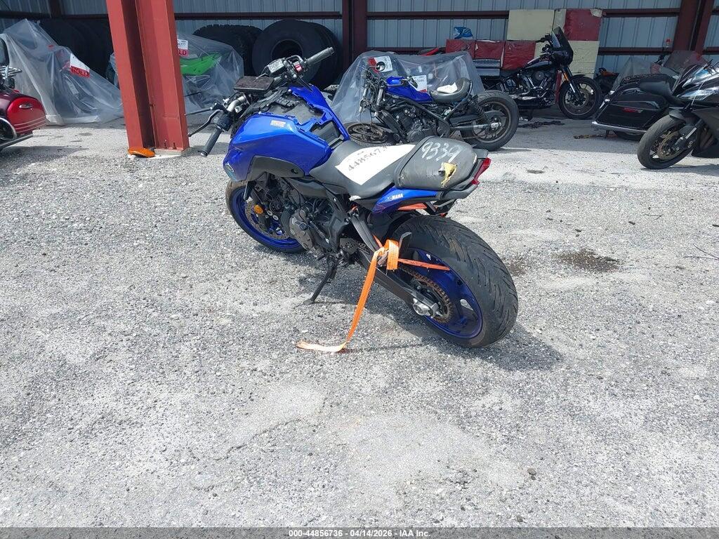 JYARM32E4RA009339 2024 YAMAHA MT07 photo no. 3