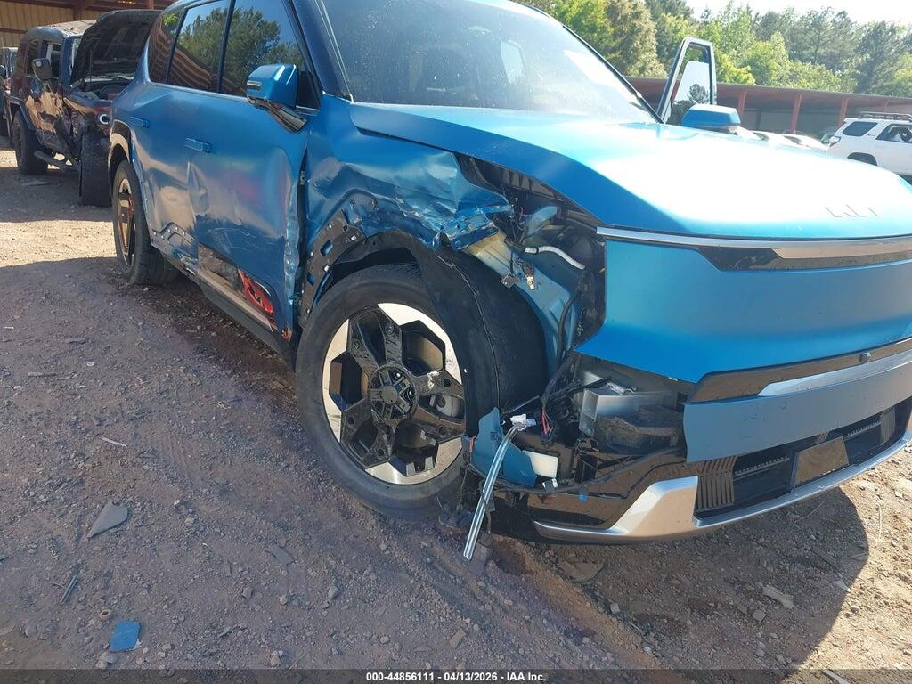 KNDADFS56R6026732 2024 KIA EV9 photo no. 6