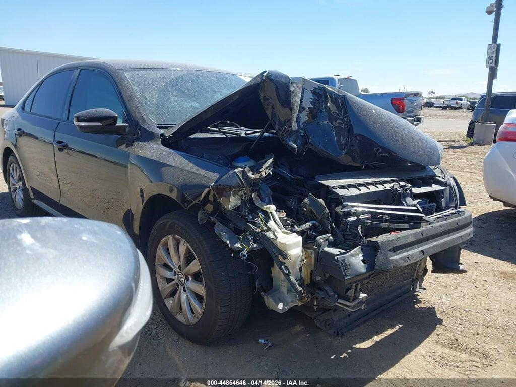 1VWAT7A32FC004813 2015 VOLKSWAGEN PASSAT photo no. 1