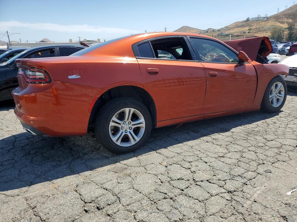 2022 DODGE CHARGER SXT — Фото 3 из 12