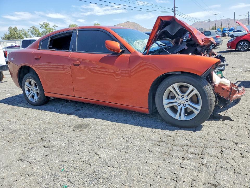2022 DODGE CHARGER SXT — Фото 4 из 12