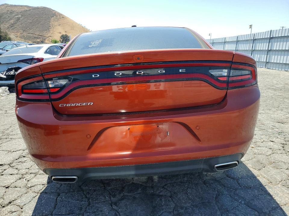 2022 DODGE CHARGER SXT — Фото 6 из 12