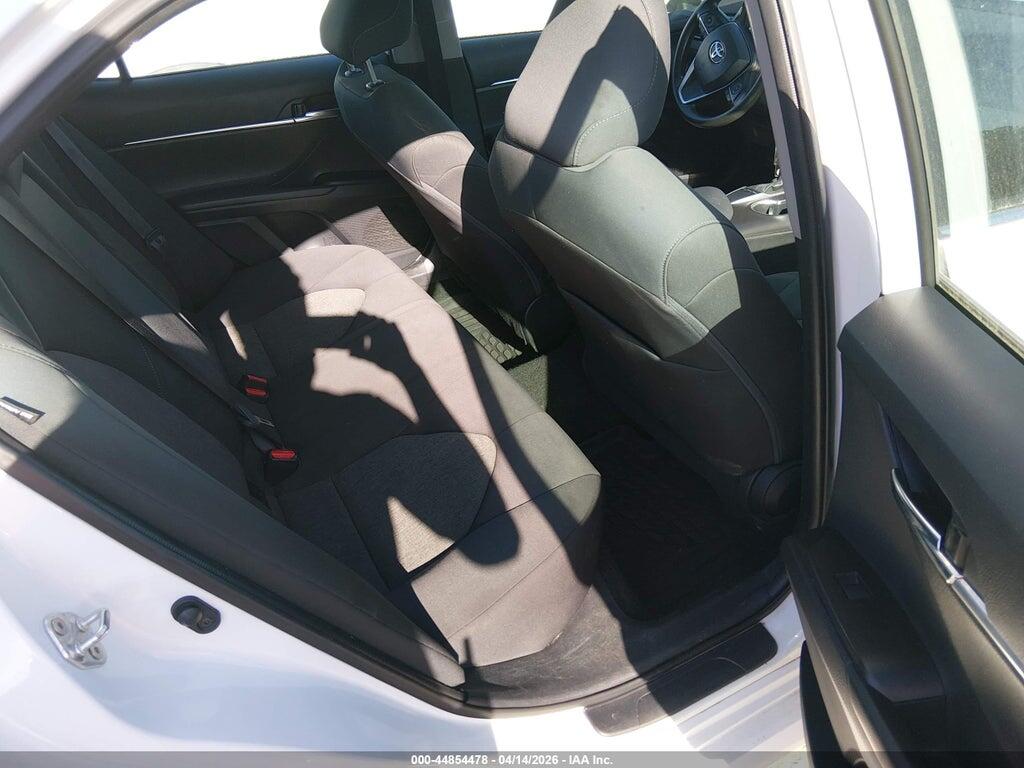 4T1C11AK4NU684255 2022 TOYOTA CAMRY photo no. 8