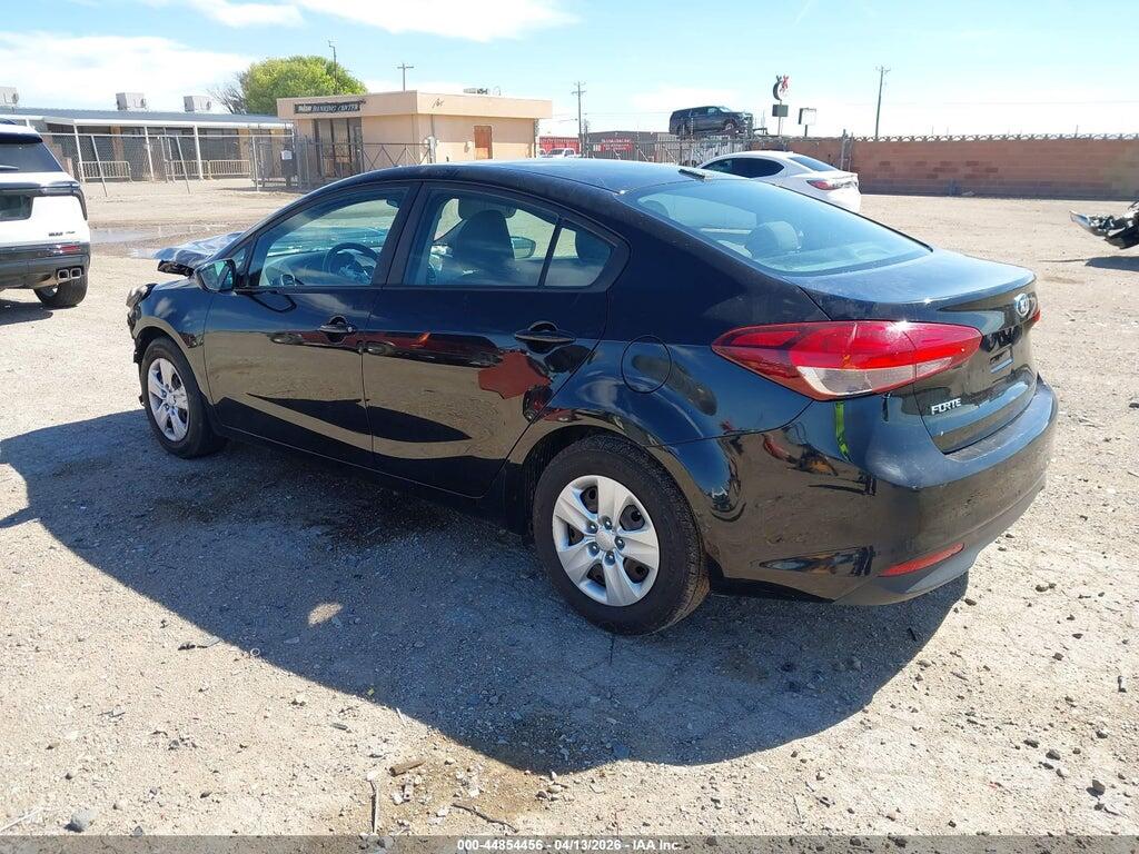 3KPFK4A75HE044778 2017 KIA FORTE photo no. 3