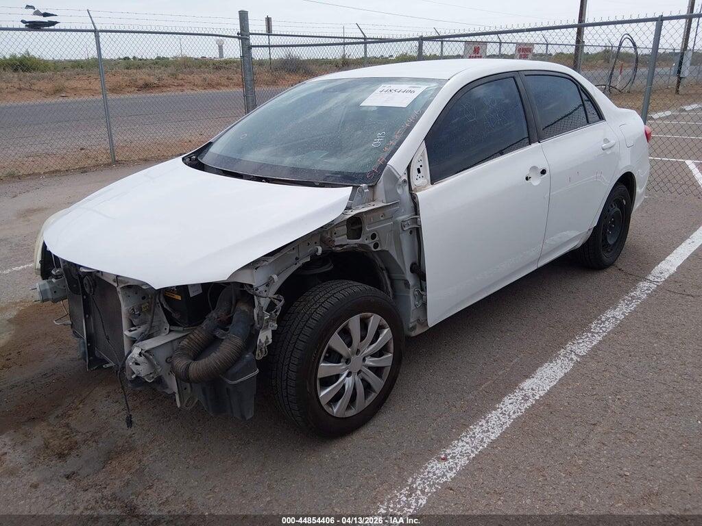 5YFBU4EE1DP157363 2013 TOYOTA COROLLA photo no. 2
