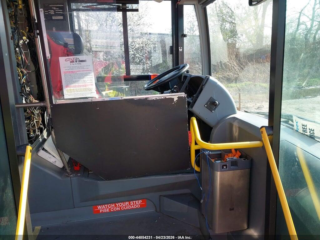 5FYD9VR02FB049706 2015 NEW FLYER MIDI photo no. 5