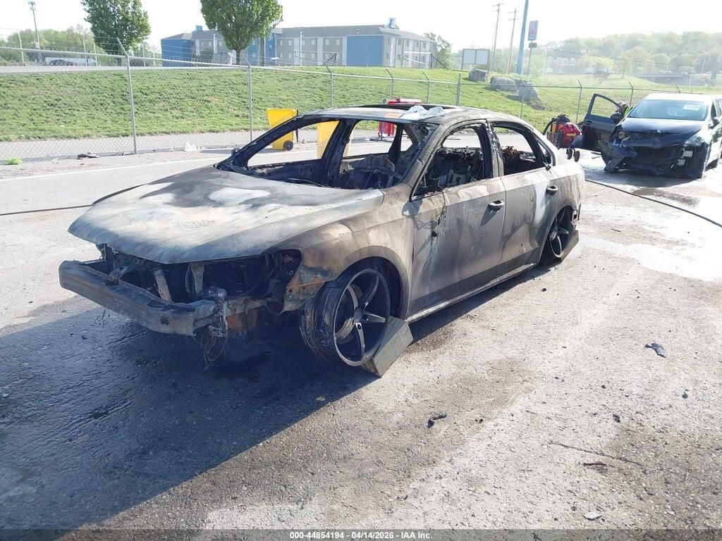1VWBN7A35EC051802 2014 VOLKSWAGEN PASSAT photo no. 2