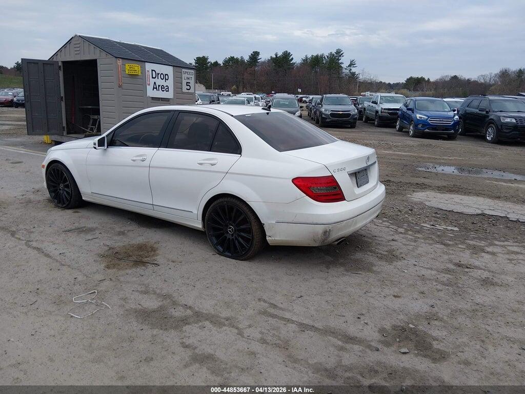 WDDGF8AB9DR295070 2013 MERCEDES-BENZ C 300 photo no. 3