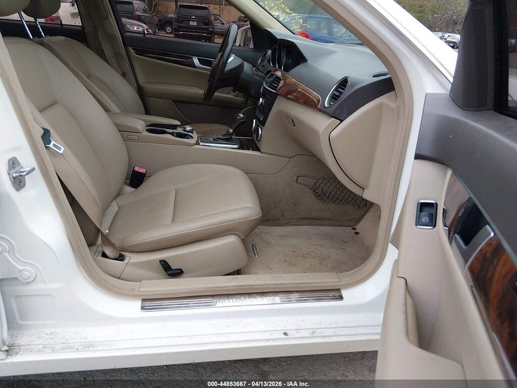 WDDGF8AB9DR295070 2013 MERCEDES-BENZ C 300 photo no. 5