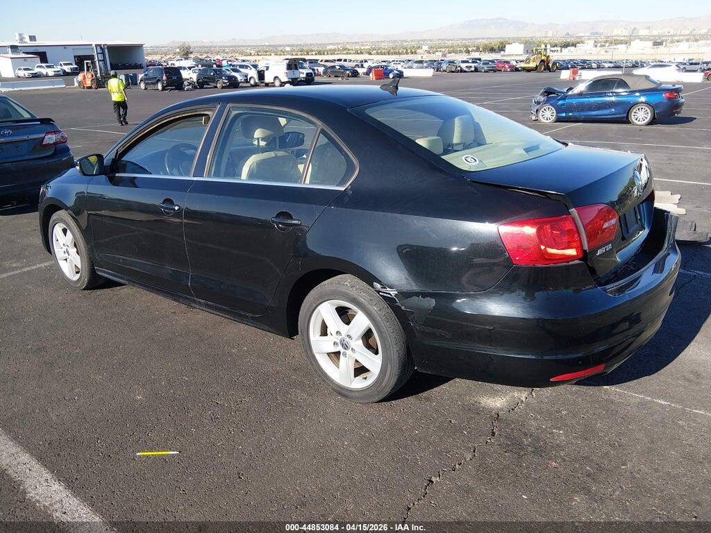 3VWLL7AJ5DM360983 2013 VOLKSWAGEN JETTA photo no. 3