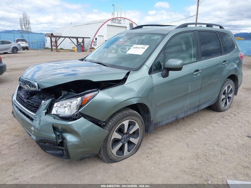 JF2SJAGC0JH425007 2018 SUBARU FORESTER photo no. 2
