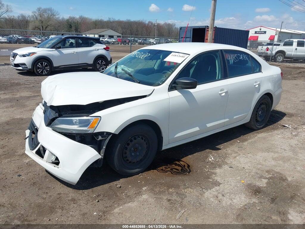 3VW2K7AJ7DM204684 2013 VOLKSWAGEN JETTA photo no. 2