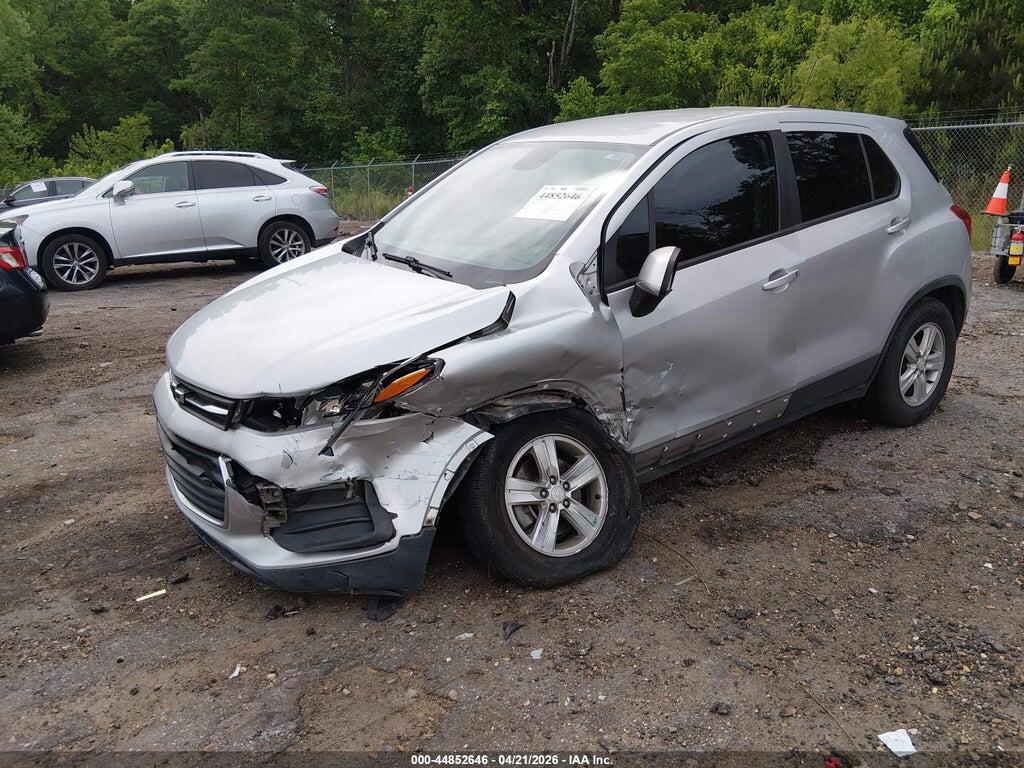 3GNCJNSB3KL274943 2019 CHEVROLET TRAX photo no. 2