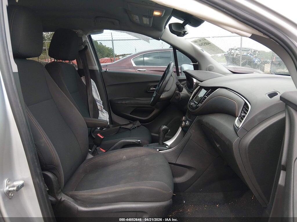 3GNCJNSB3KL274943 2019 CHEVROLET TRAX photo no. 5
