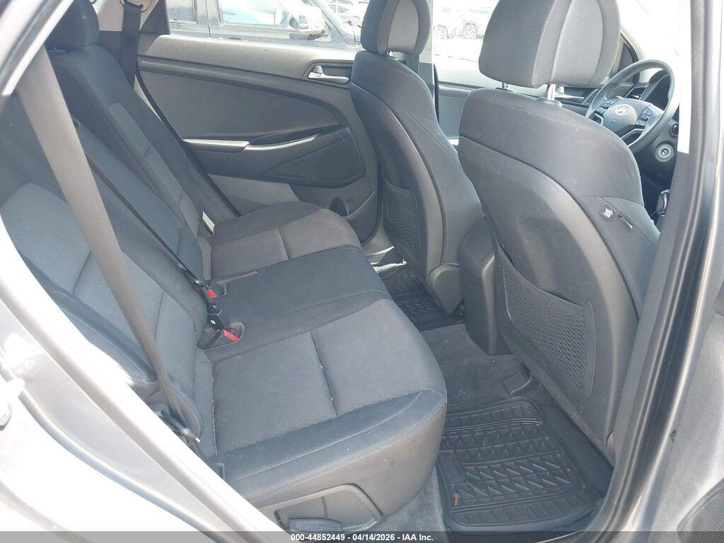 KM8J23A48HU388077 2017 HYUNDAI TUCSON photo no. 8