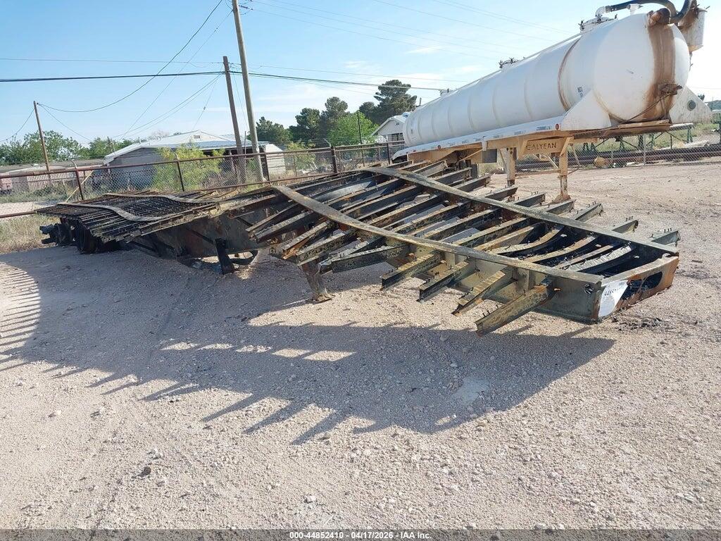 1TTF482C1J3076657 2018 TRANSCRAFT FLATBED SEMI TRAILER photo no. 1