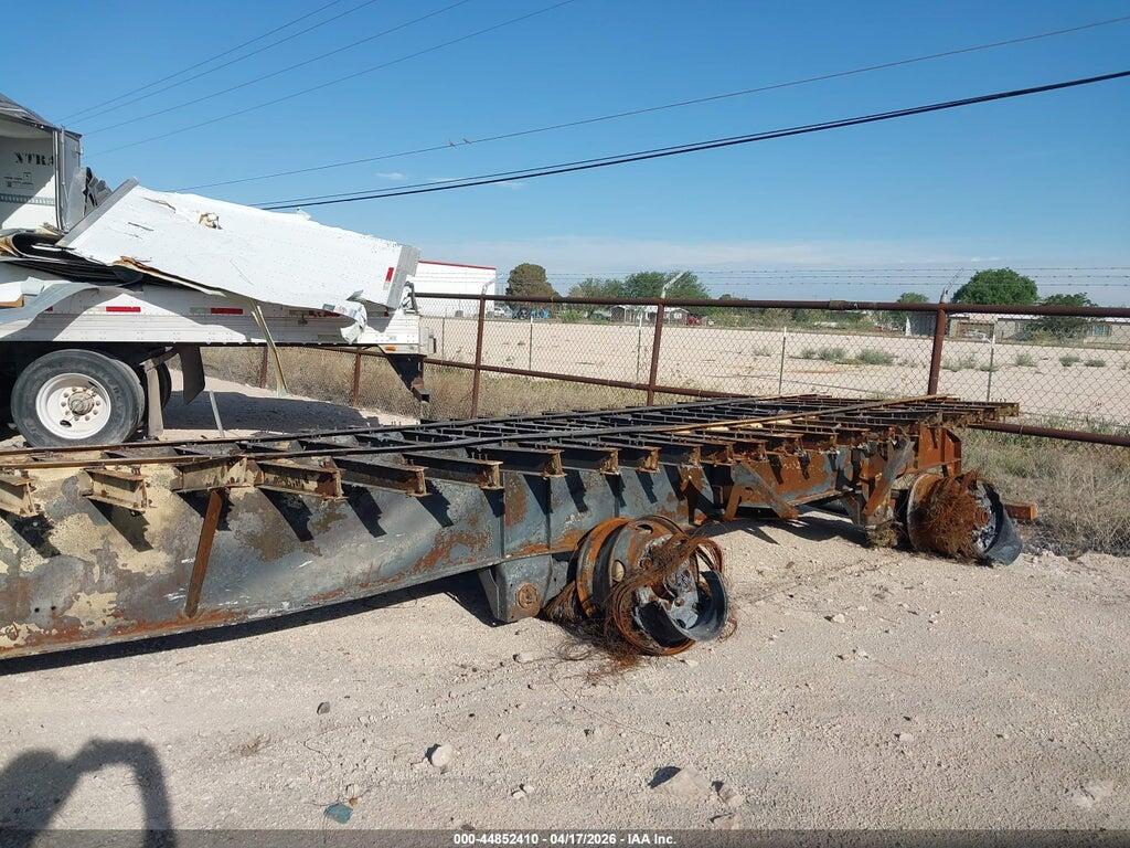 1TTF482C1J3076657 2018 TRANSCRAFT FLATBED SEMI TRAILER photo no. 8