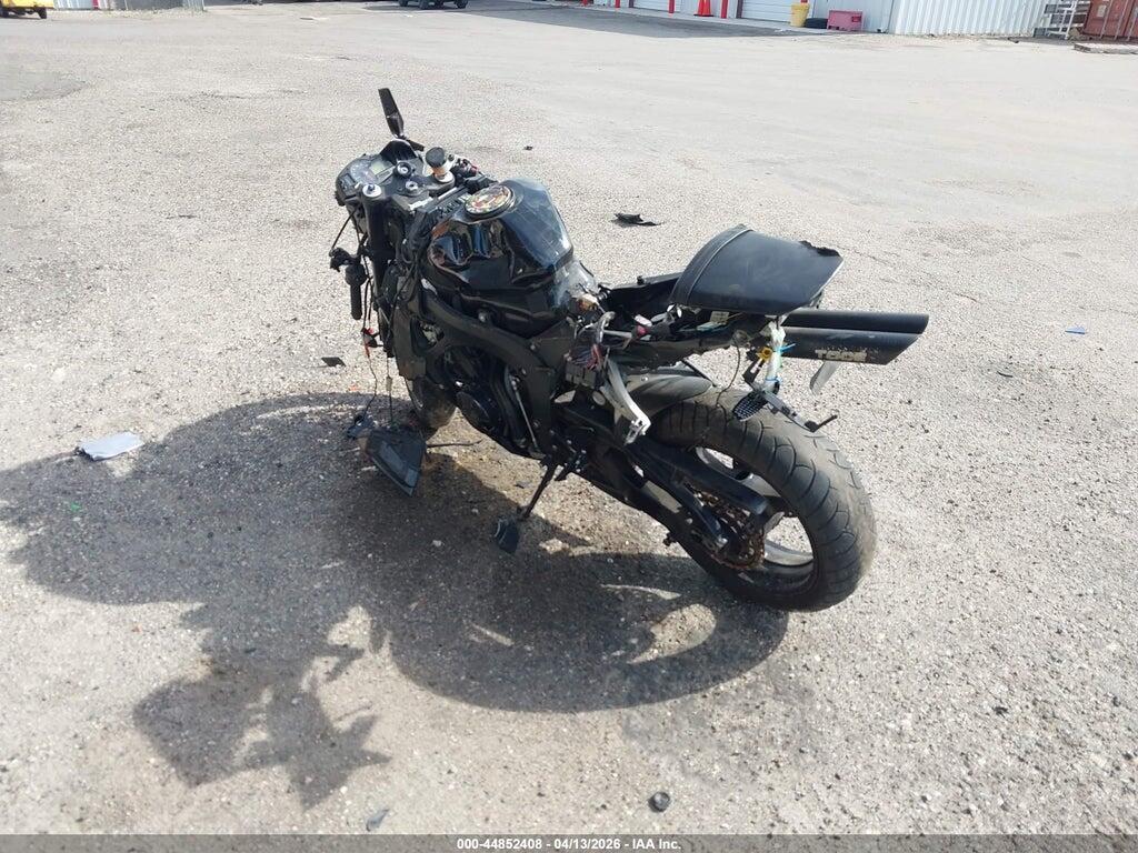 JH2PC40408M102071 2008 HONDA CBR600 photo no. 3