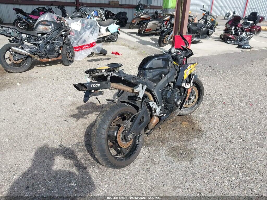 JH2PC40408M102071 2008 HONDA CBR600 photo no. 4