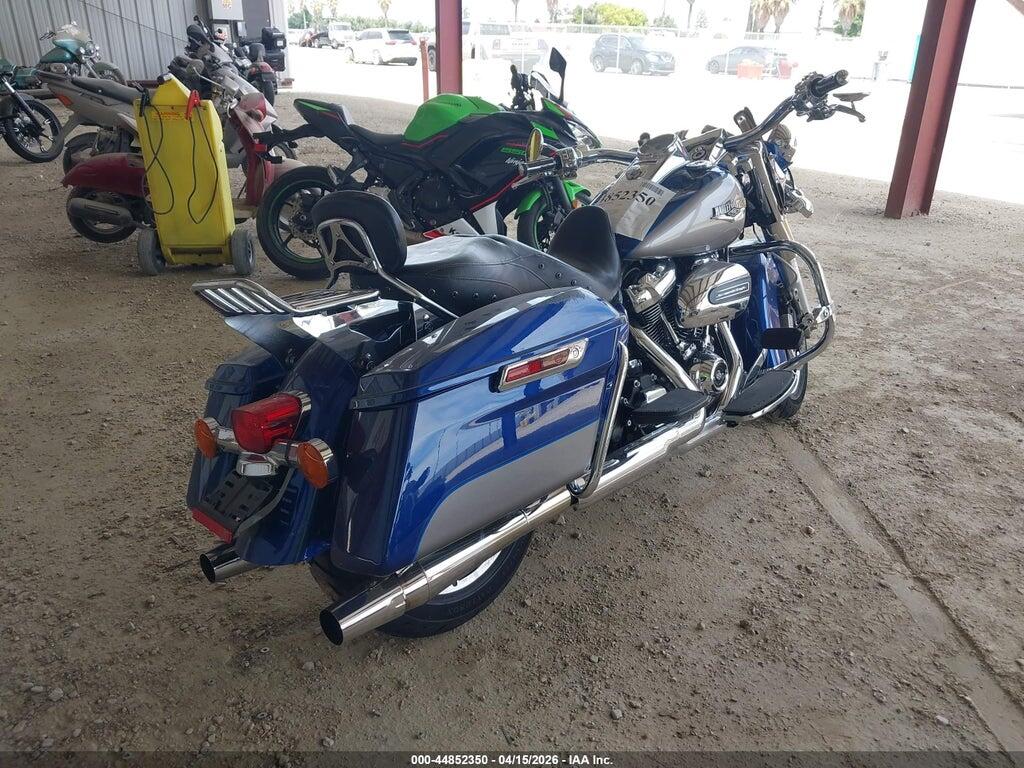1HD1FBC35HB627831 2017 HARLEY-DAVIDSON FLHR photo no. 4