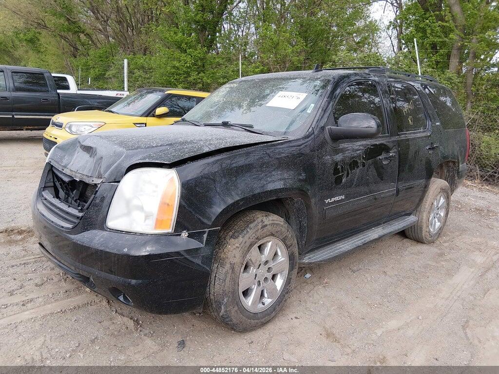 1GKS2CE05BR149407 2011 GMC YUKON photo no. 2