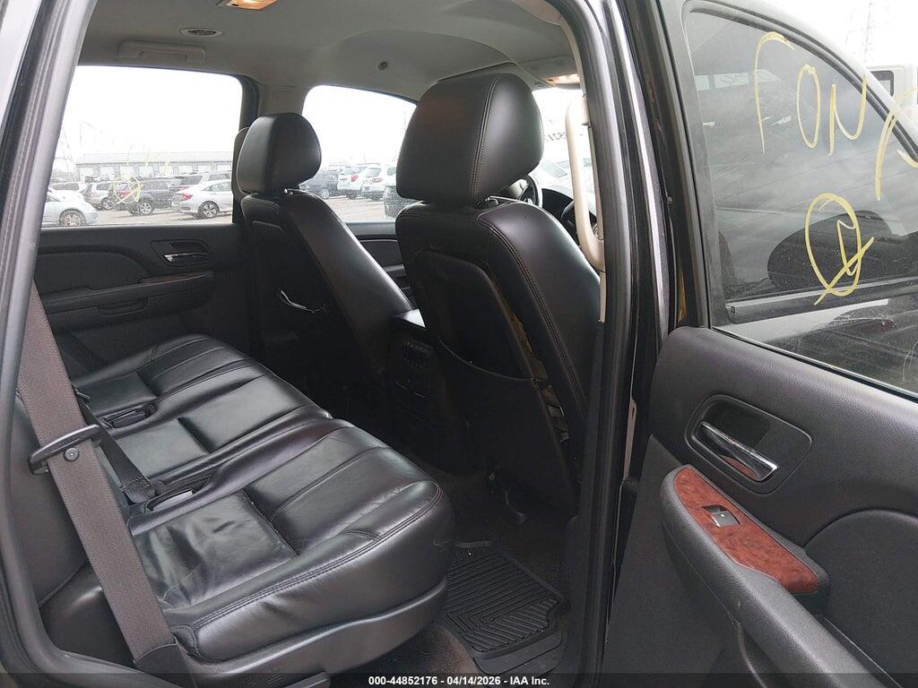1GKS2CE05BR149407 2011 GMC YUKON photo no. 8