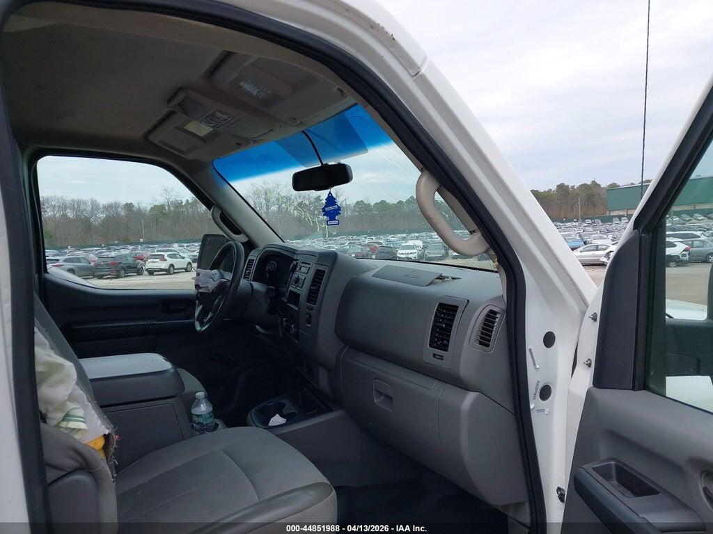 1N6BF0KY3CN100396 2012 NISSAN NV 2500 photo no. 5