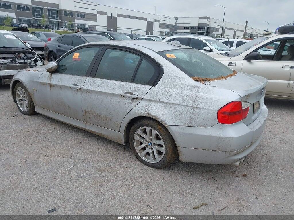 WBAVC53508FZ84872 2008 BMW 328 photo no. 3