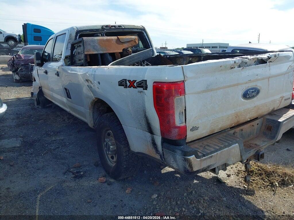1FT7W2B67HED87039 2017 FORD F-250 photo no. 3