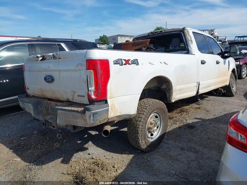 1FT7W2B67HED87039 2017 FORD F-250 photo no. 4