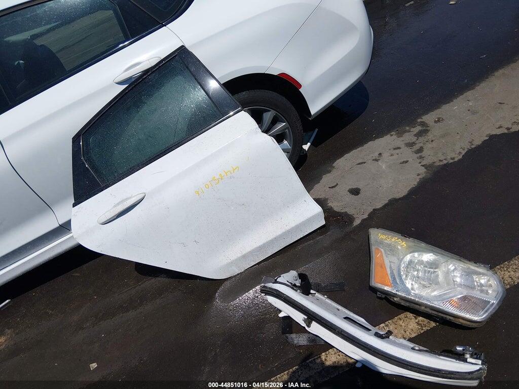 1C3CCCBG0GN109933 2016 CHRYSLER 200 photo no. 11