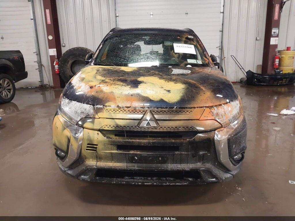 JA4AZ3A31LZ003214 2020 MITSUBISHI OUTLANDER photo no. 11