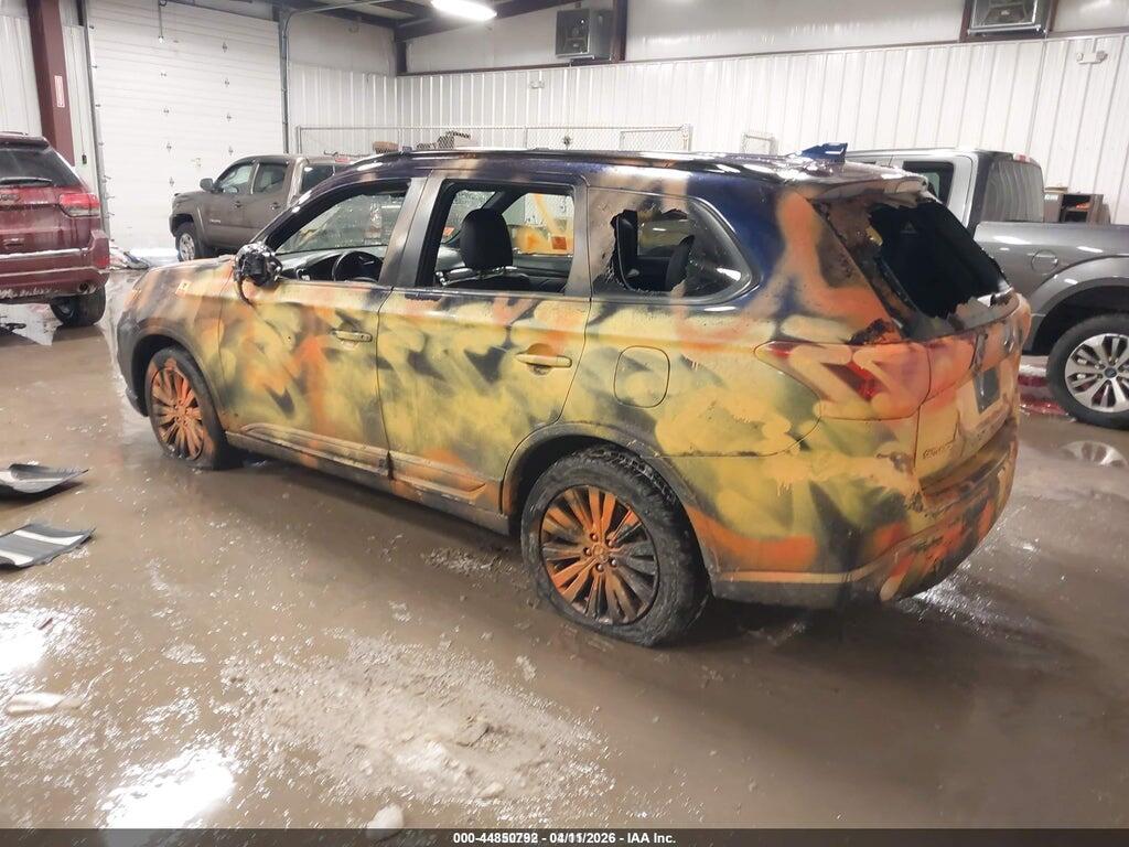 JA4AZ3A31LZ003214 2020 MITSUBISHI OUTLANDER photo no. 3